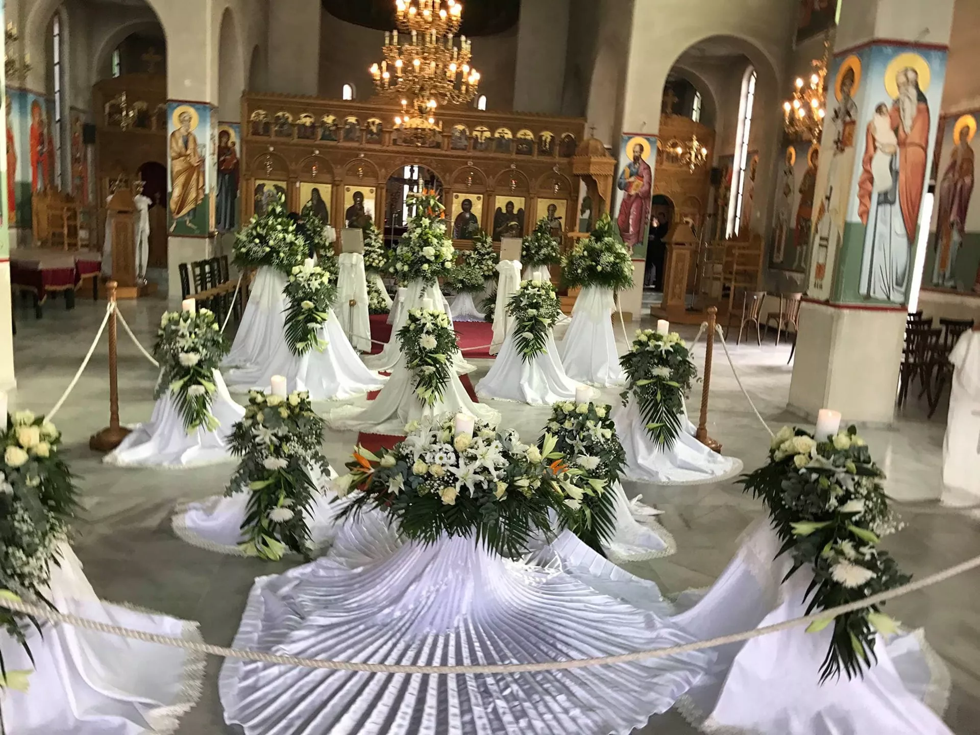 ανθοστολισμοί